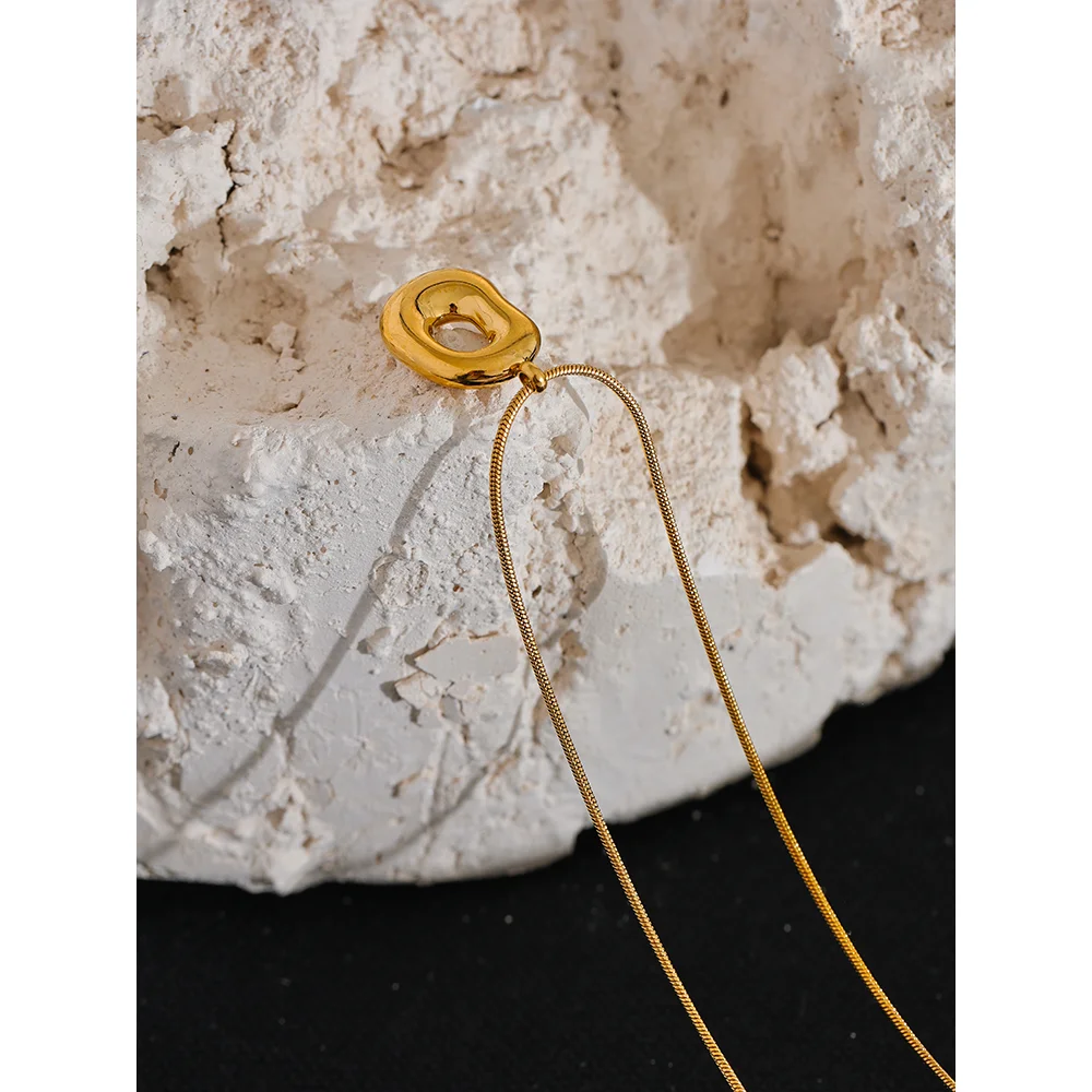 Chunky Hollow Geometric Pendant Necklace | 18K PVD Gold & Silver Stainless Steel Statement Jewelry
