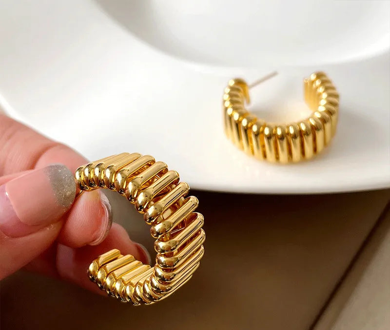 Minimalist Needle Hoops – Bold. Clean. Elevated.