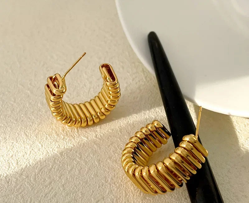 Minimalist Needle Hoops – Bold. Clean. Elevated.