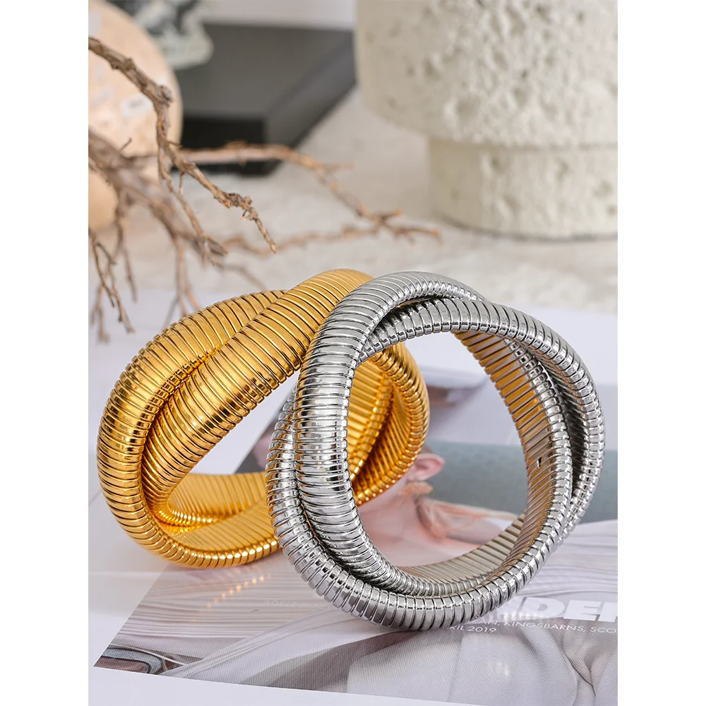 Chunky Ribbed Omega Tube Bangle Bracelet | 18K PVD Gold & Silver Stainless Steel Jewelry