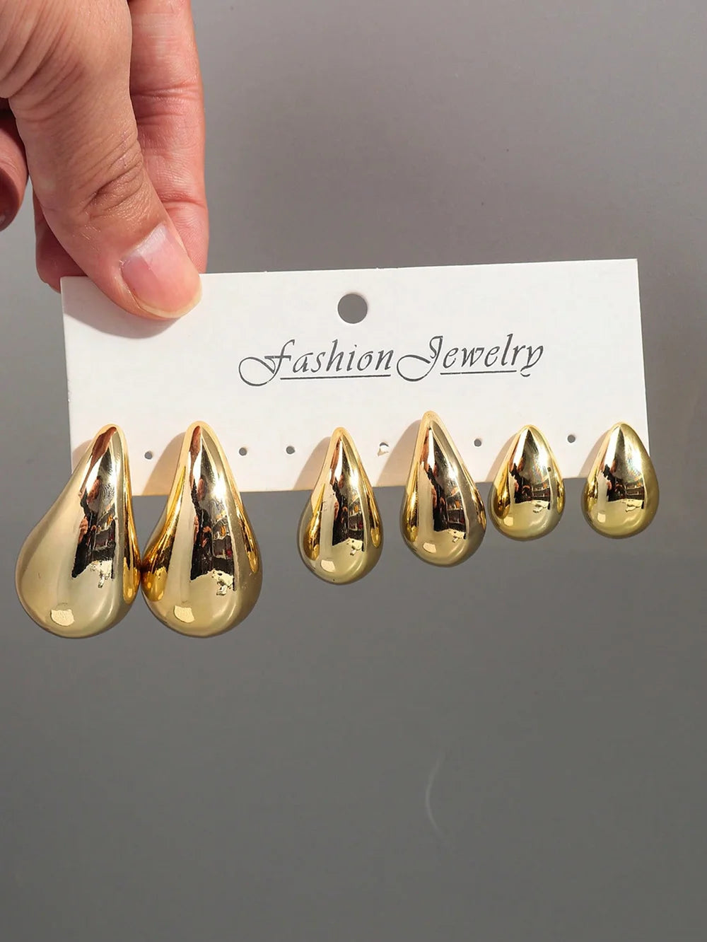 Bold Glow Chunky Hoop Earrings – Luxe Shine, Everyday Vibe