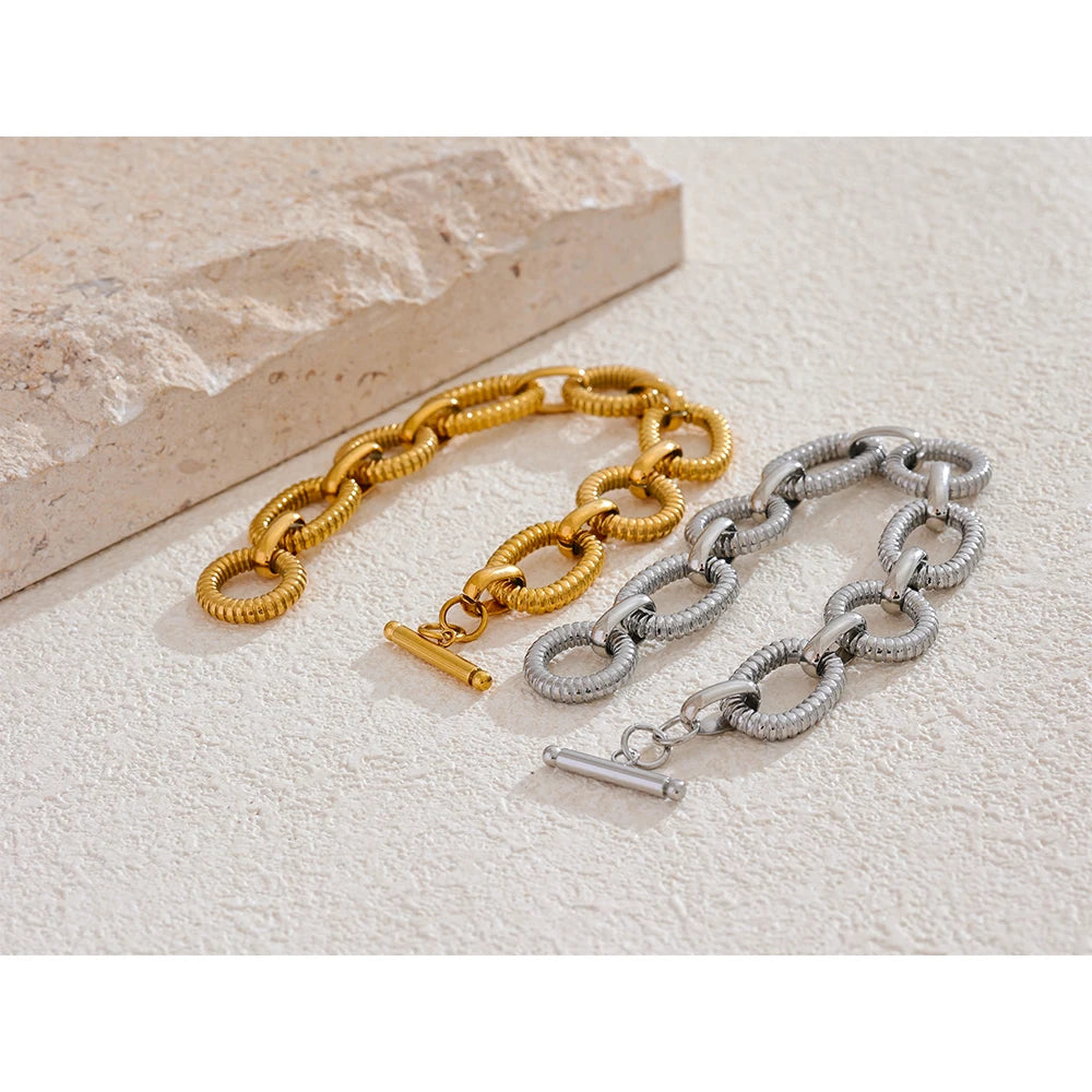 Ribbed Oval Link Chain Bracelet | T-Bar Clasp | Gold & Silver | The PM Edit