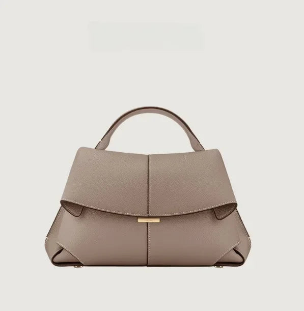 Structured Leather Handbag – Sleek. Chic. Made to Move.