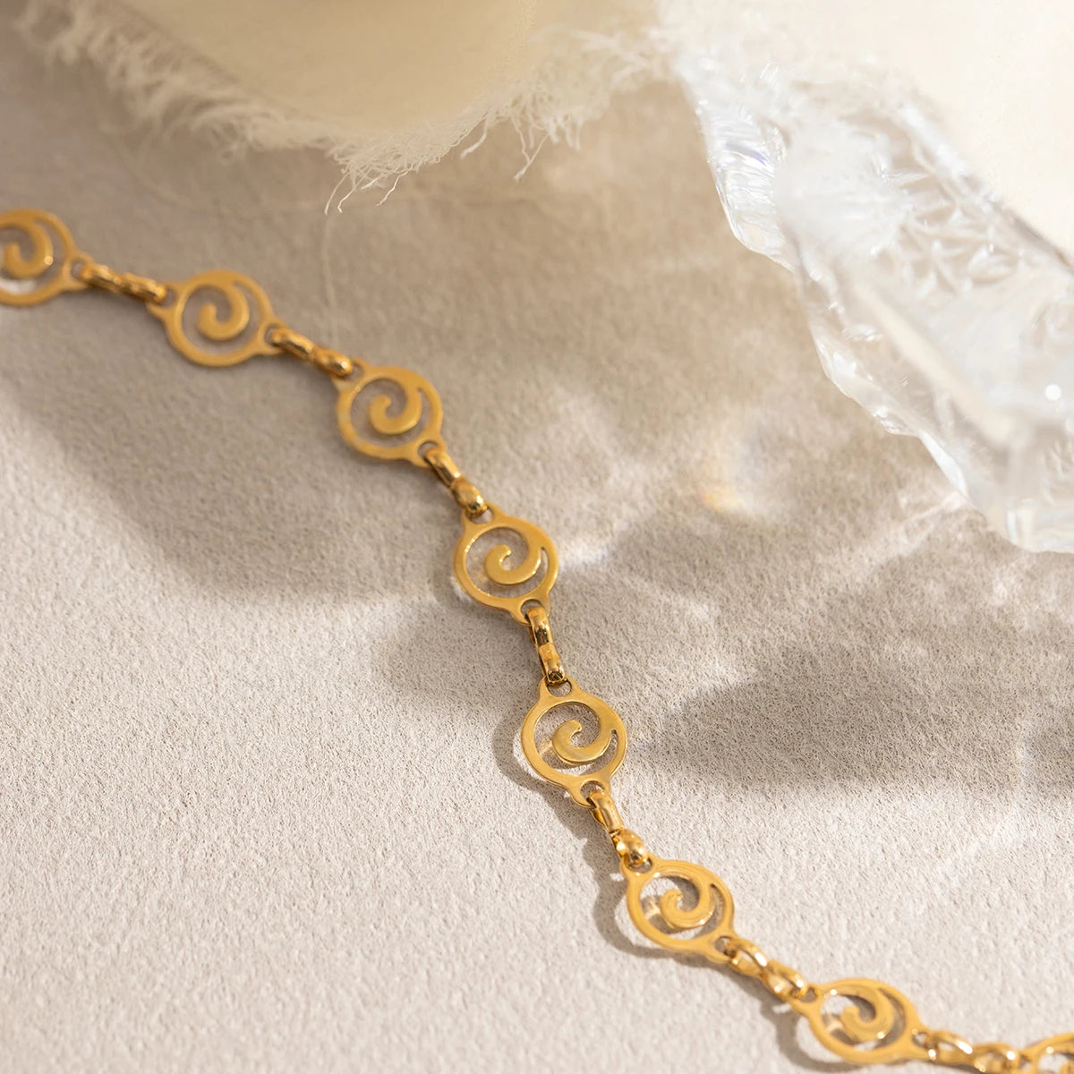 Gold Spiral Swirl Link Chain Necklace | 18K PVD Stainless Steel Statement Jewelry