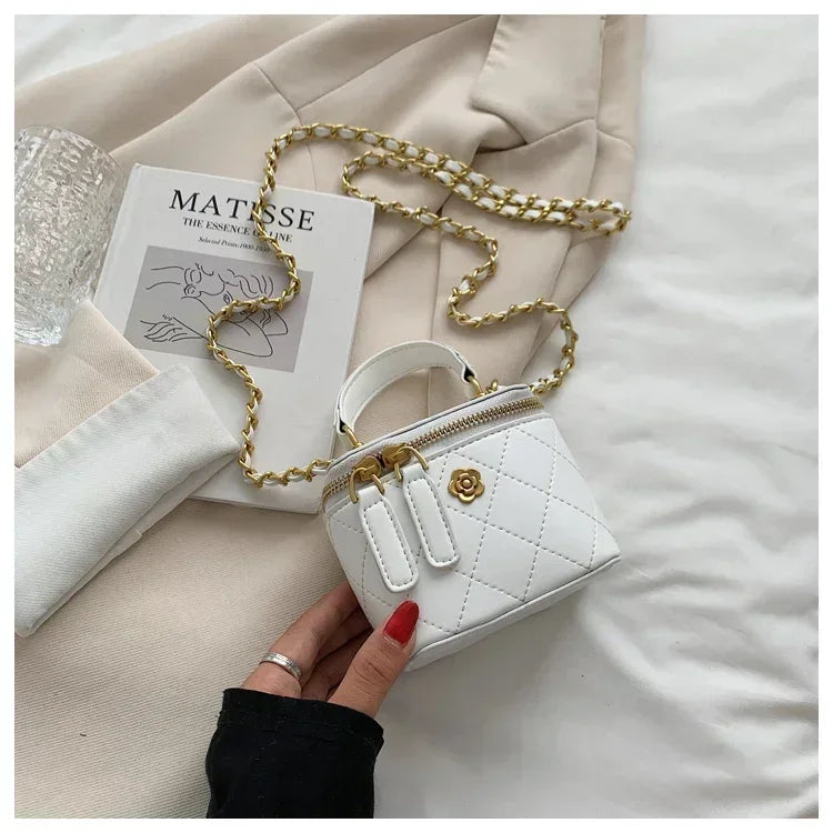 Small Shoulder Bucket Mini Bag Crossbody with Metal Chain – Trendy and Versatile Handbag