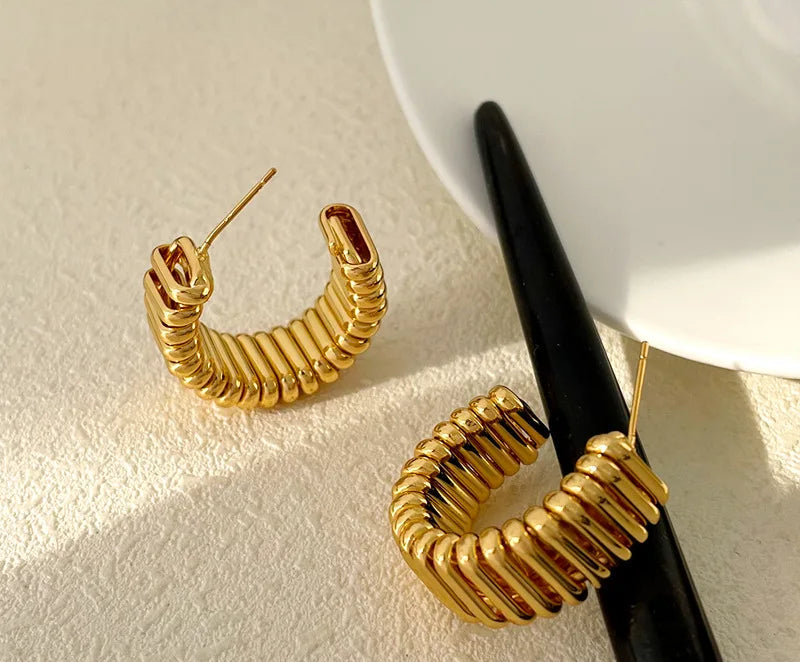 Minimalist Needle Hoops – Bold. Clean. Elevated.