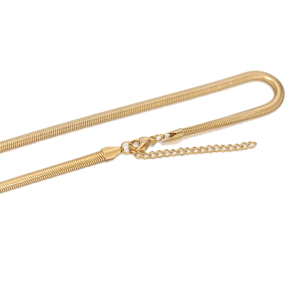 4mm Flat Herringbone Snake Chain Choker Necklace | 18K Gold & Silver Stainless Steel