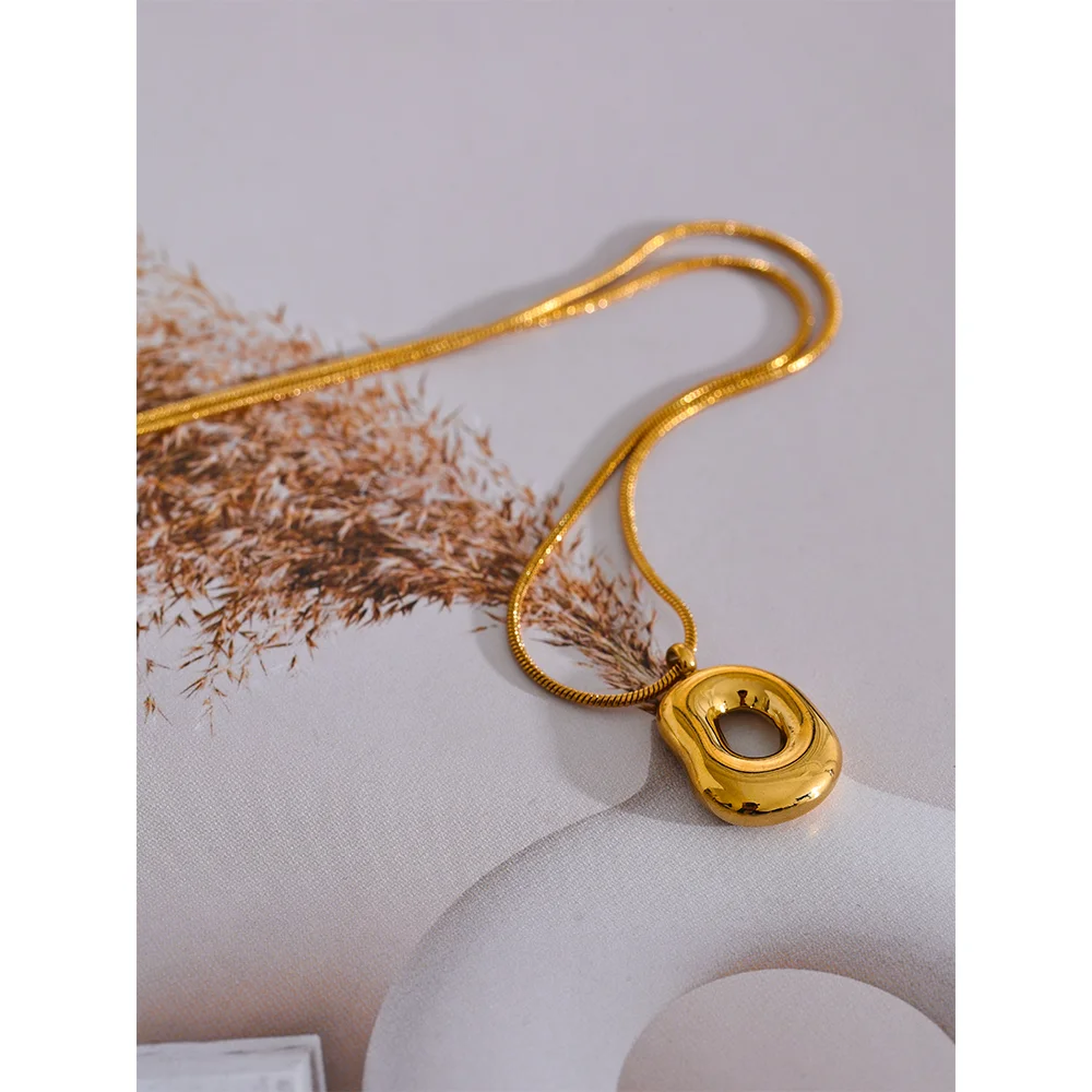 Chunky Hollow Geometric Pendant Necklace | 18K PVD Gold & Silver Stainless Steel Statement Jewelry
