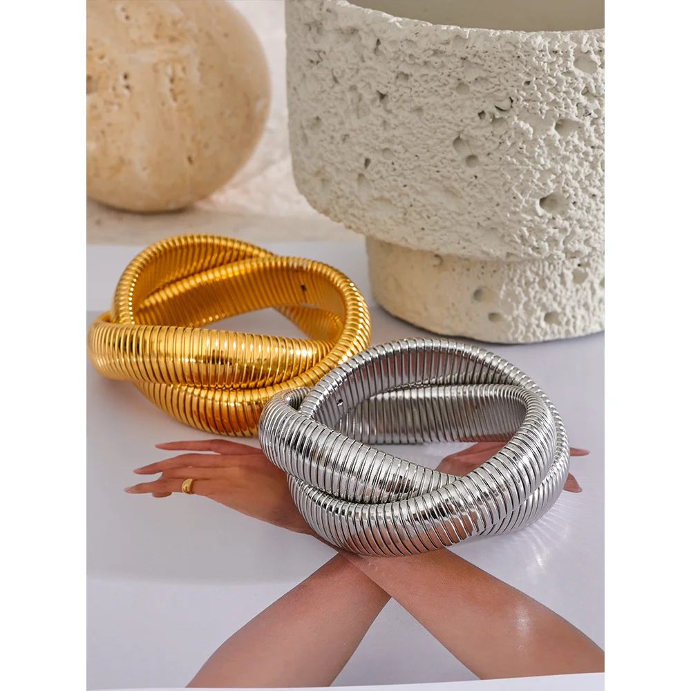 Chunky Ribbed Omega Tube Bangle Bracelet | 18K PVD Gold & Silver Stainless Steel Jewelry