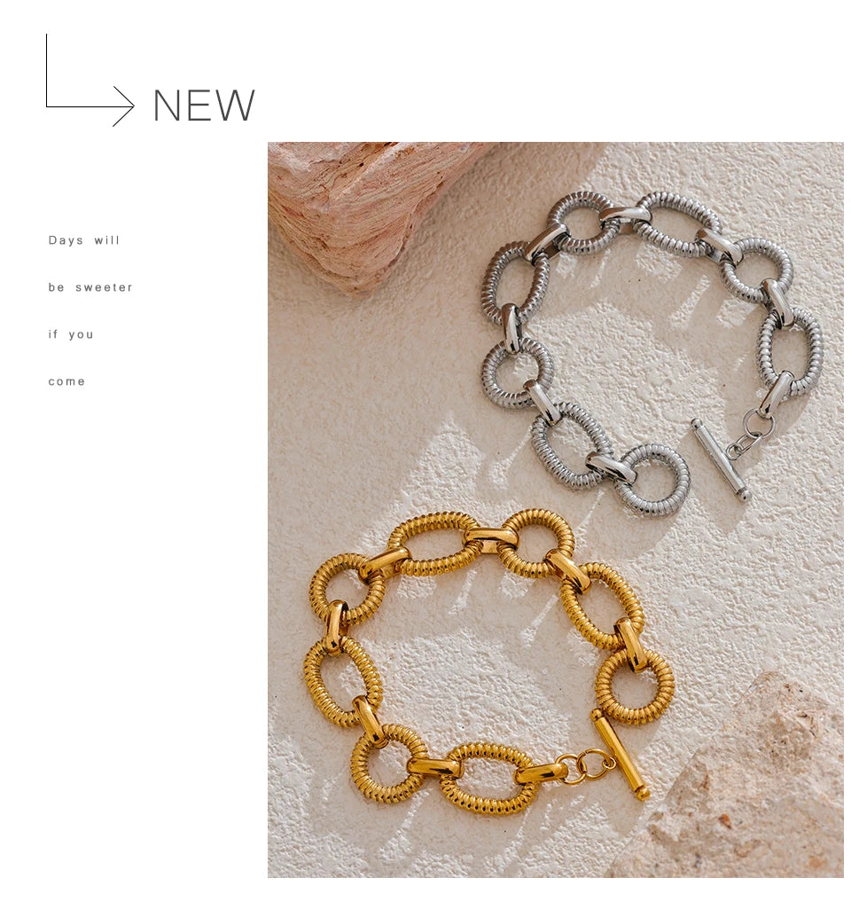 Ribbed Oval Link Chain Bracelet | T-Bar Clasp | Gold & Silver | The PM Edit