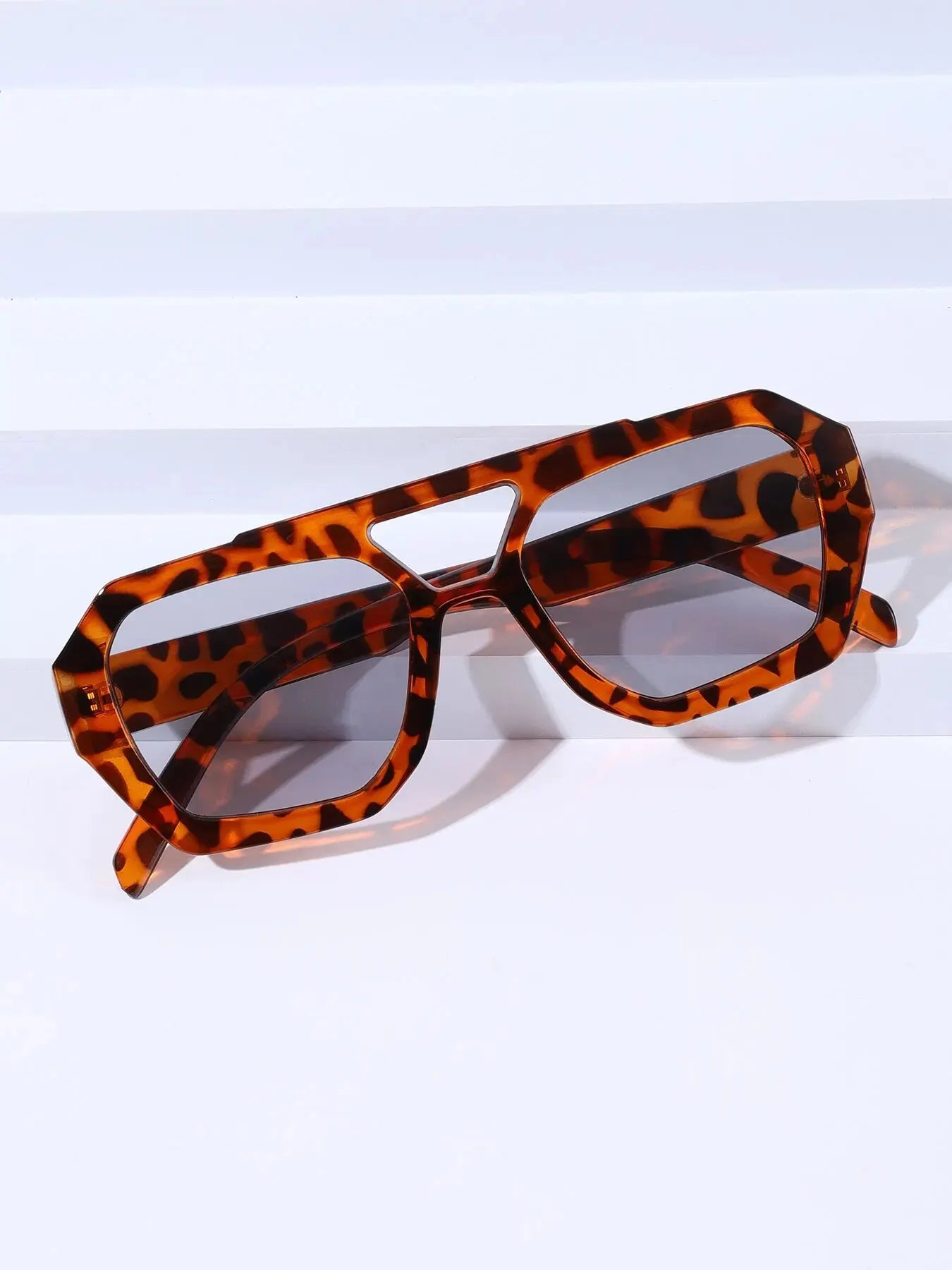 Double Beam Geometric Sunglasses – Futuristic Edge Meets Everyday Cool
