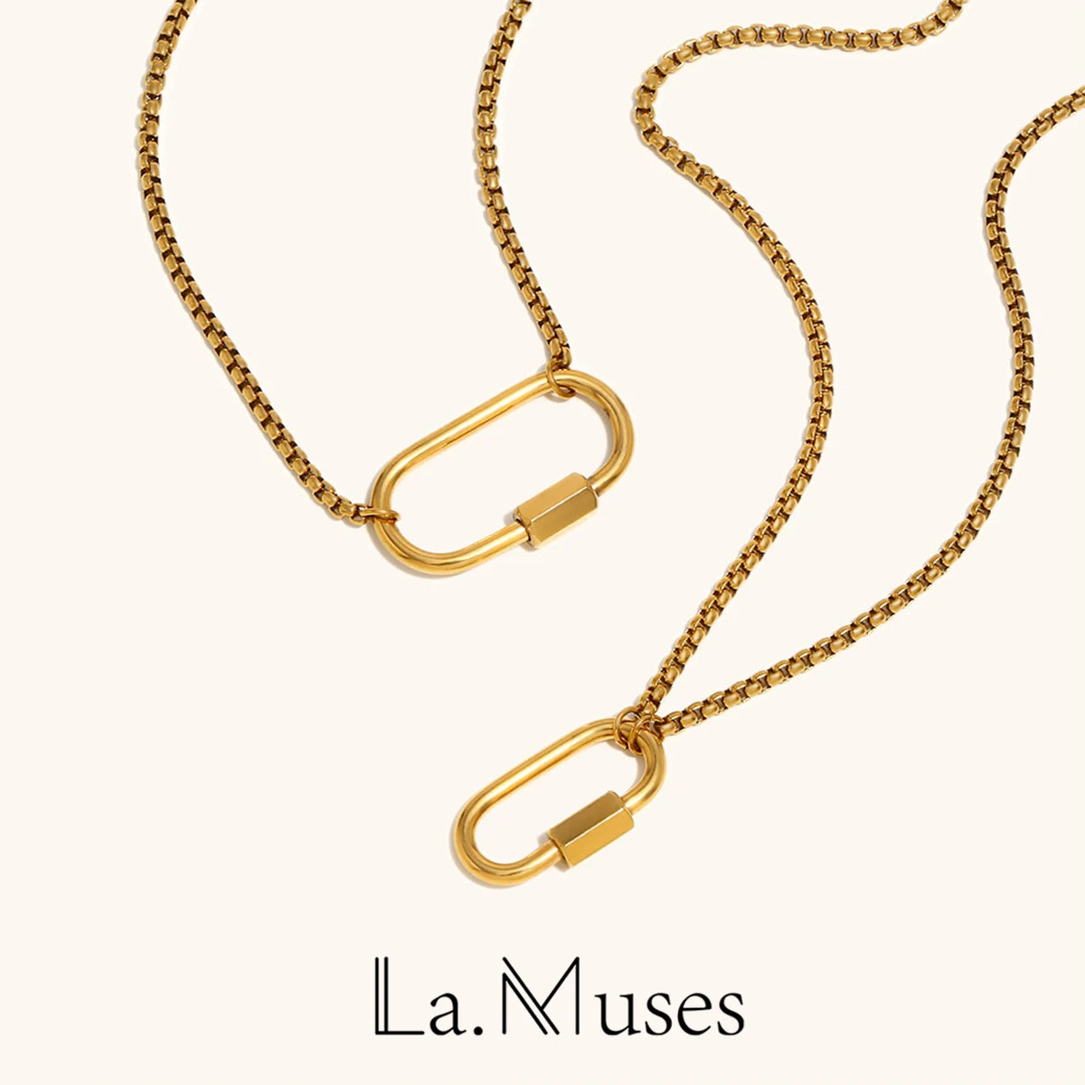 Carabiner Oval Pendant Box Chain Necklace | 18K PVD Gold Stainless Steel