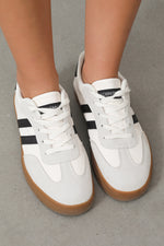 Load image into Gallery viewer, White Striped Lace Up Flat Sneakers
