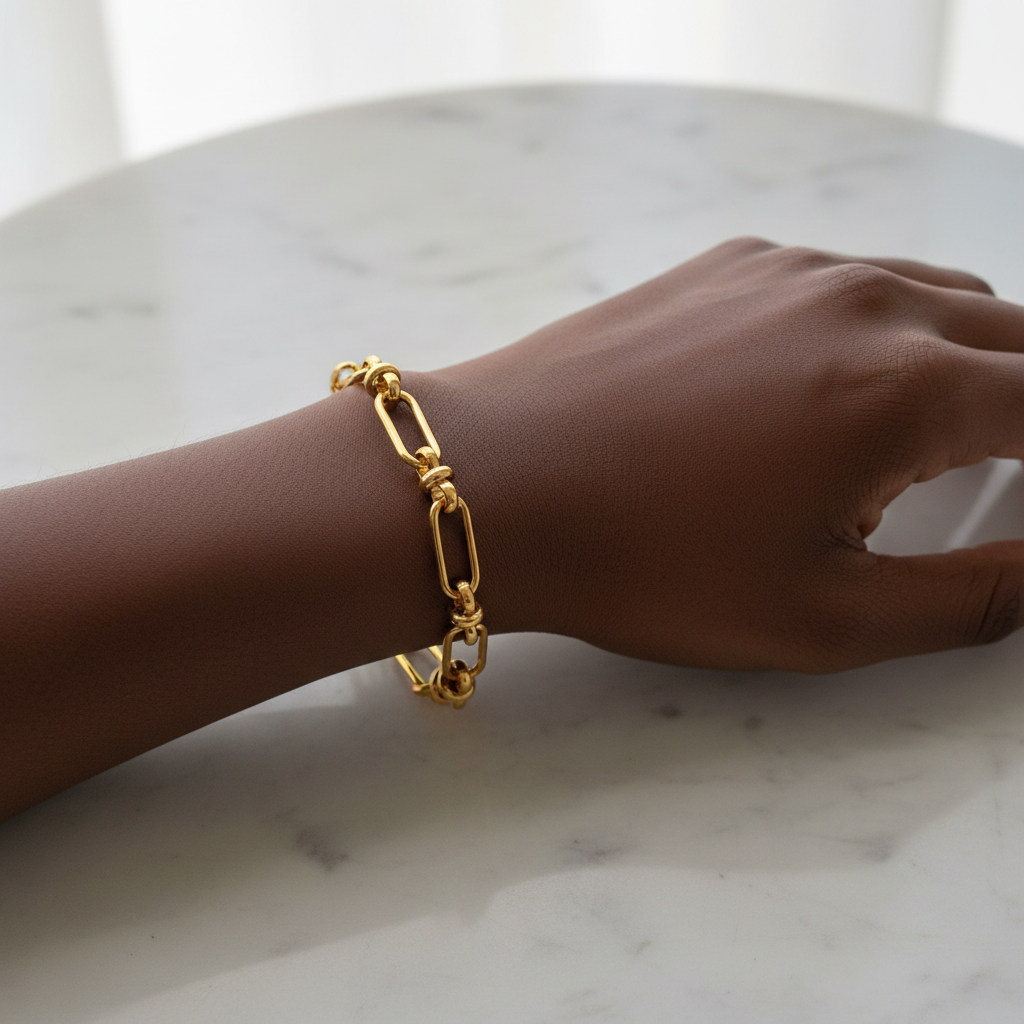 U-Link Bracelet Lifestyle 1
