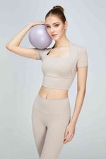 Load image into Gallery viewer, Short Sleeve Cropped Sports Top
