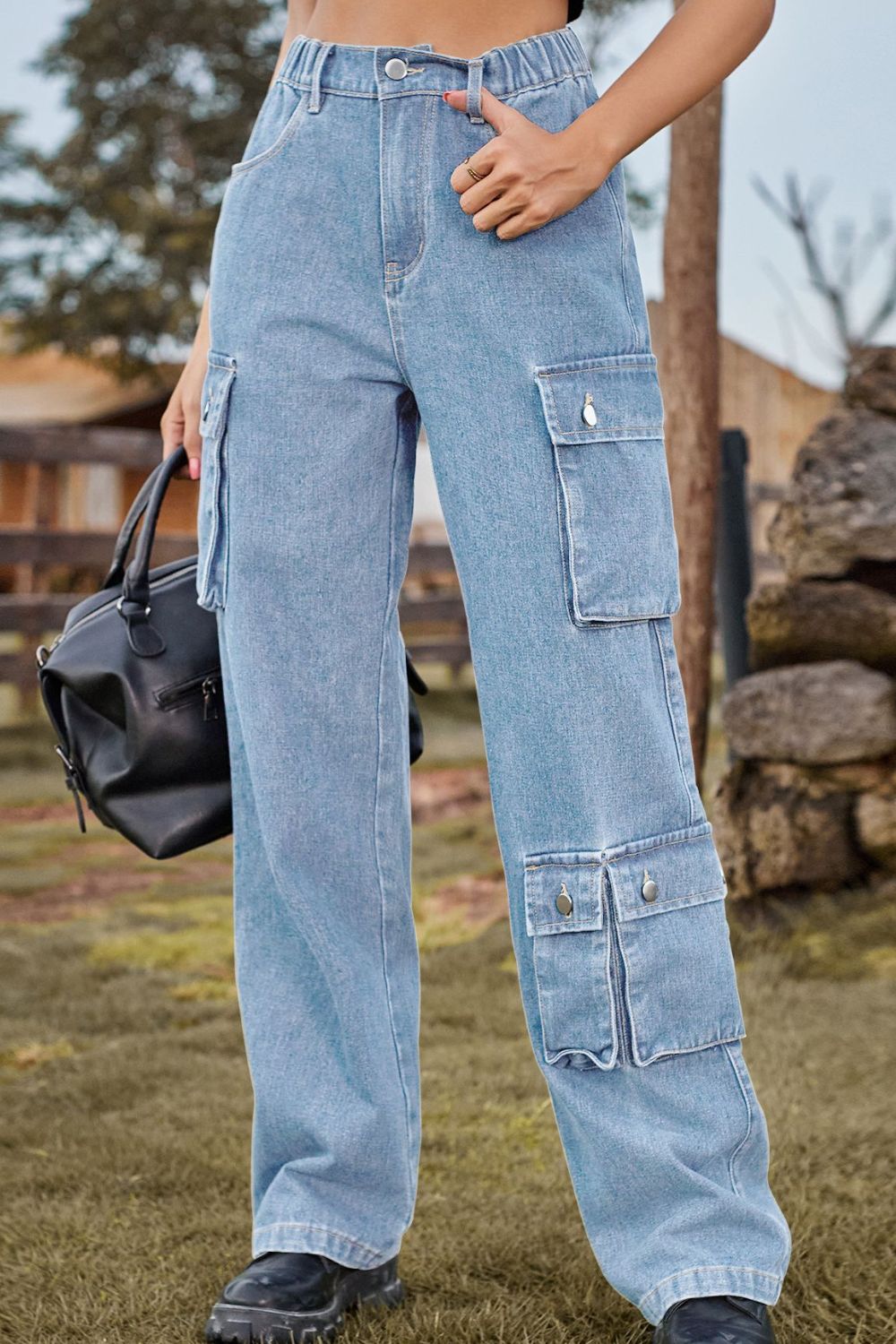 Loose Fit Wide Leg Cargo Pants