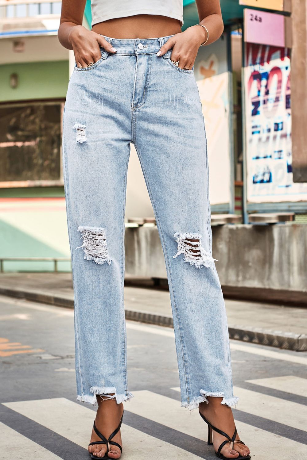 Distressed Buttoned Loose Fit Pants