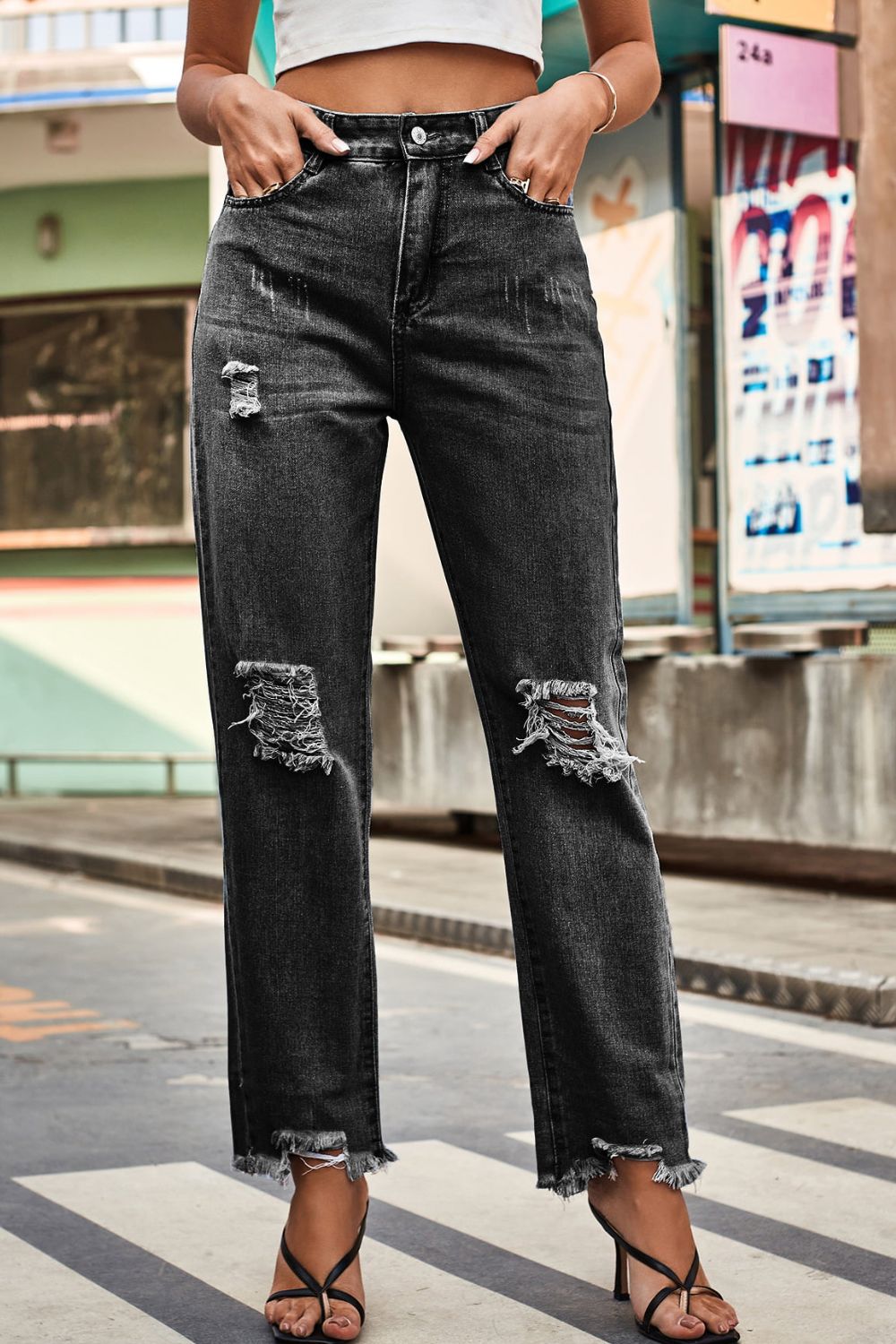 Distressed Buttoned Loose Fit Pants