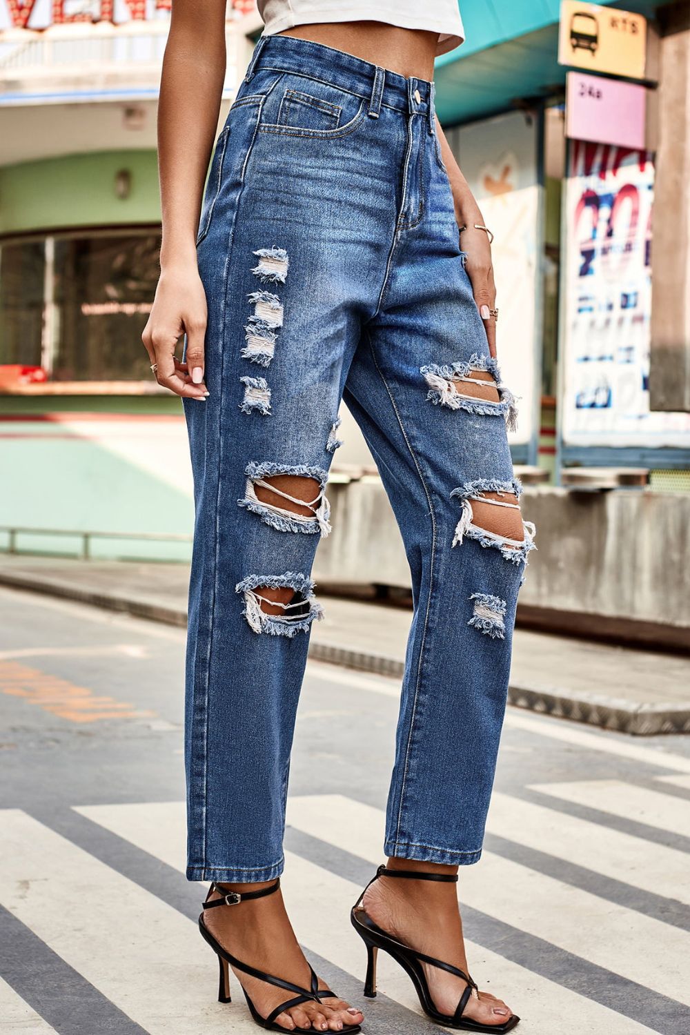 Distressed Buttoned Cropped Pants with Pockets