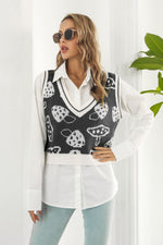 Load image into Gallery viewer, Printed Plunge Neck Sweater Vest
