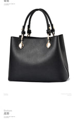 Load image into Gallery viewer, Large Capacity Shoulder Bag with Adjustable Crossbody Strap – Everyday Utility Meets Effortless Style
