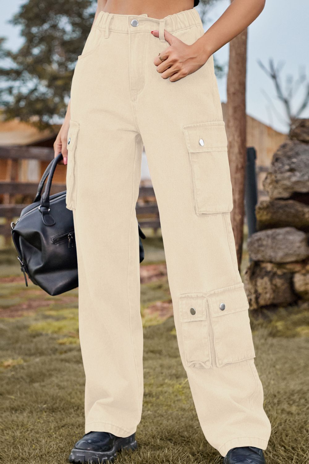 Loose Fit Wide Leg Cargo Pants