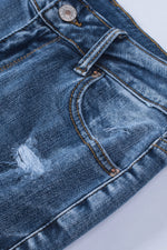 Load image into Gallery viewer, Distressed Frayed Hem Cropped Jeans Pants
