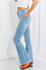 Load image into Gallery viewer, Flare Ripped Jeans
