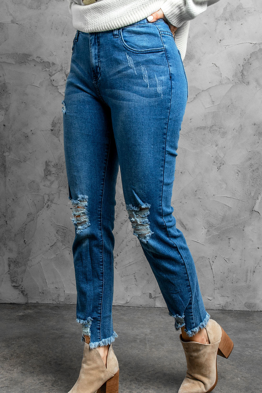 Stylish Distressed Cropped Jeans Pants