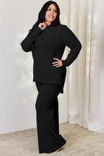 Load image into Gallery viewer, Top and Wide Leg Pants Set
