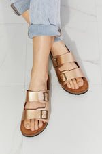 Load image into Gallery viewer, Double-Banded Slide Sandal in Gold
